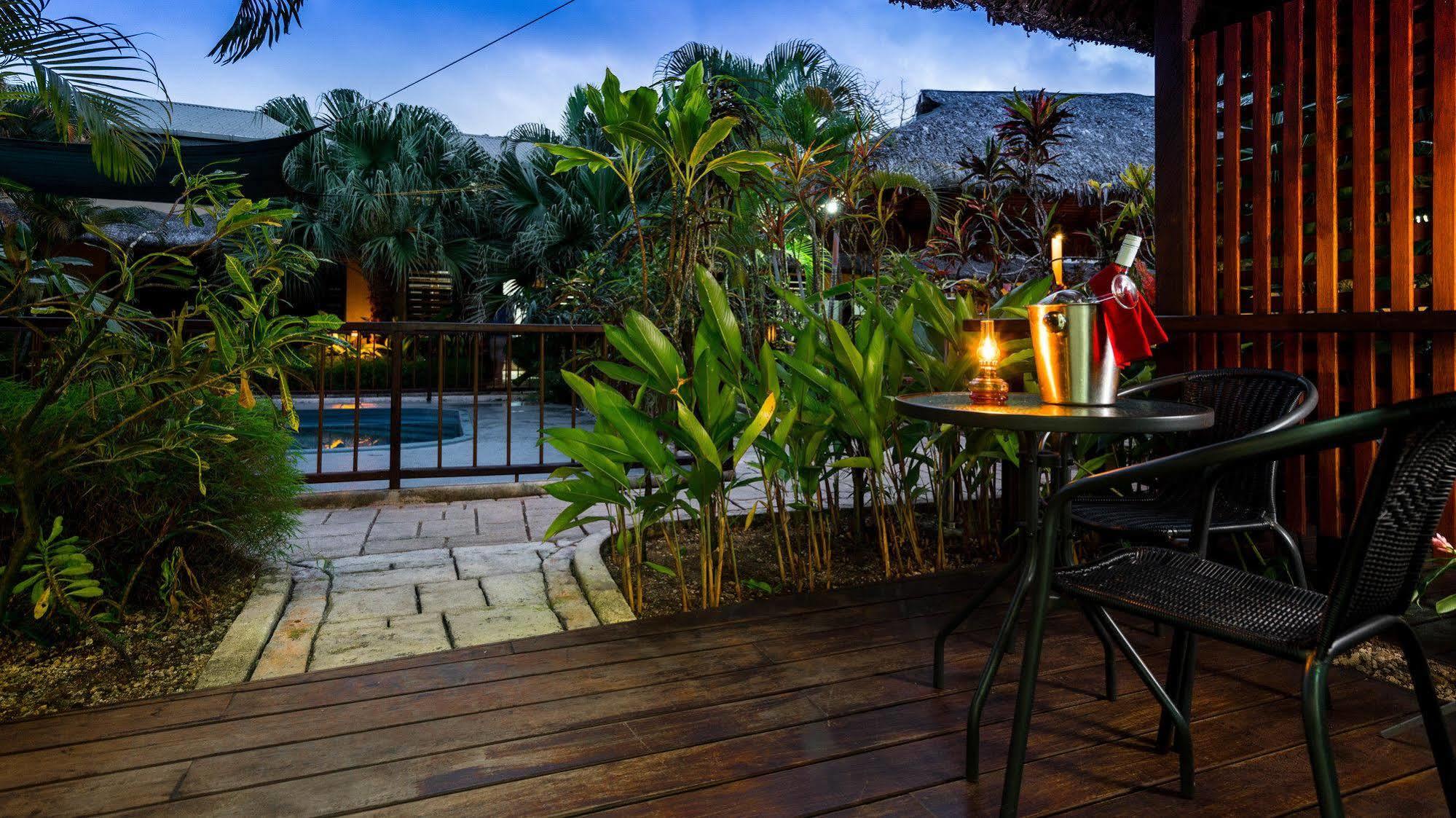 Village De Santo Resort Luganville Exterior photo
