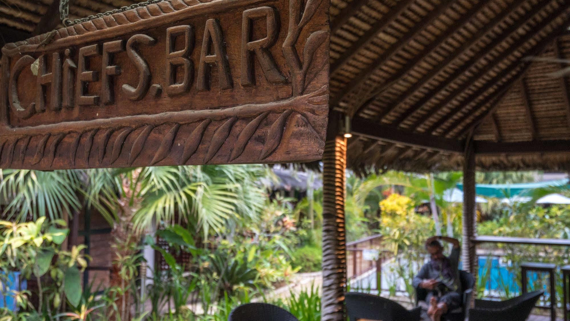 Village De Santo Resort Luganville Exterior photo
